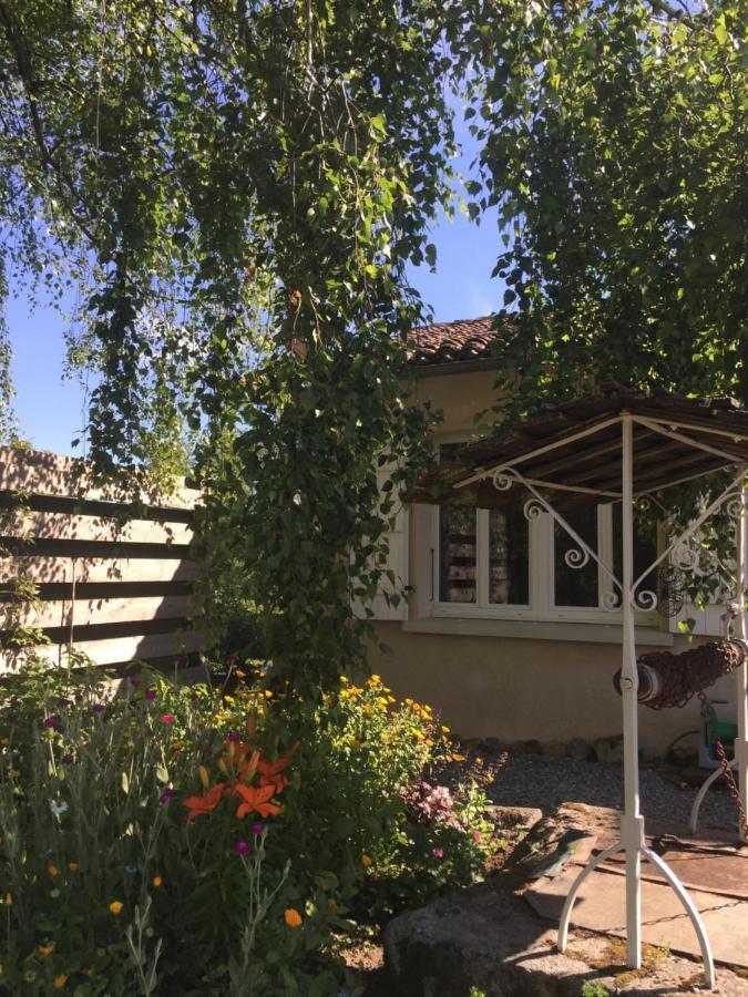 Le Gite Du Petit Renard: A Tranquil Gite With Pool Oradour-Saint-Genest 외부 사진