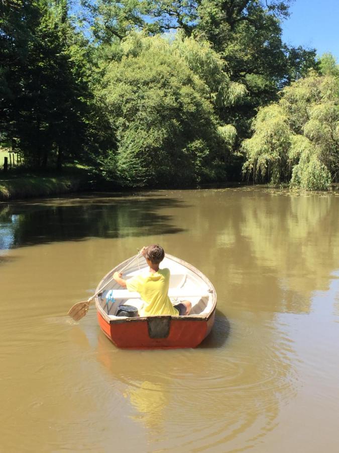 Le Gite Du Petit Renard: A Tranquil Gite With Pool Oradour-Saint-Genest 외부 사진
